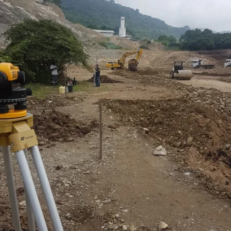 LEVANTAMIENTO TOPOGRAFICO